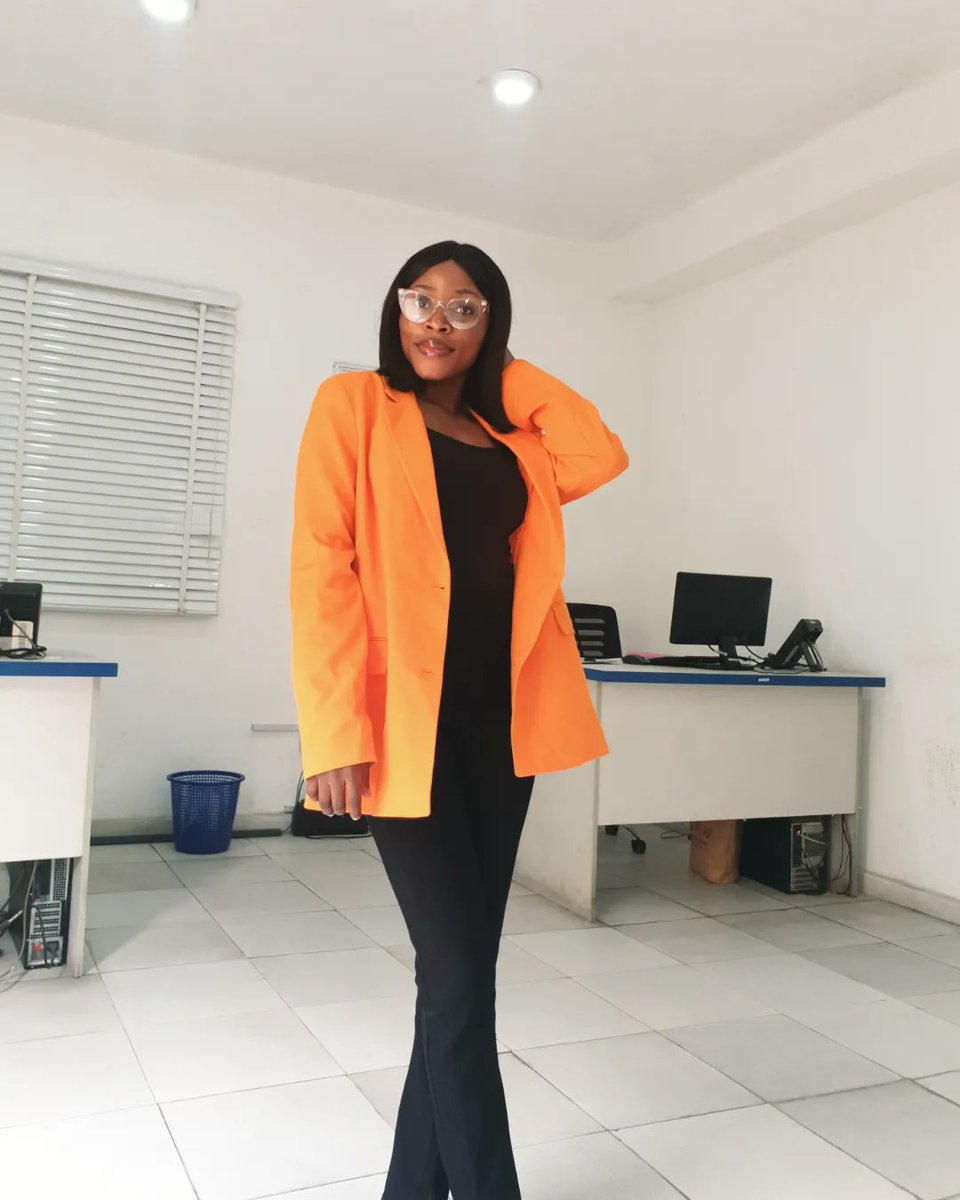 FaithXavier__'s tweet photo. YAWEH'S BREED!🦋
Orange is the new Black🧡🧡
#TheApologyLetter #Tinubu #CelineDion #Lithium #Amobe #MyPresident #Greenwood #Chioma #MondayandTuesday @EmemXavierAtat https://t.co/fbqphfHkCv