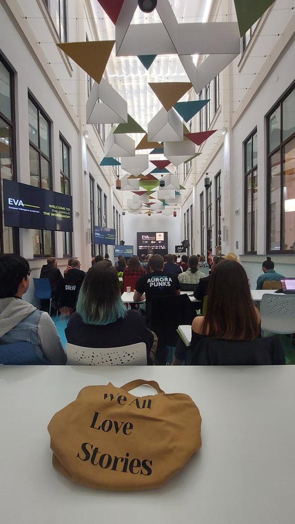 ECMEDIAnd's tweet photo. Comienza  #EVA2023 #EuropeanVideogameAccelerator 
Profesionales de toda Europa se reúnen en Malaga #desarrollo de proyectos #videogames #mentoring con apoyo de @MEDIAprogEU  #Training
🗓19-21 abril
📍@PolodigitalMLG

#wealllovestories https://t.co/piCeGxNzEN