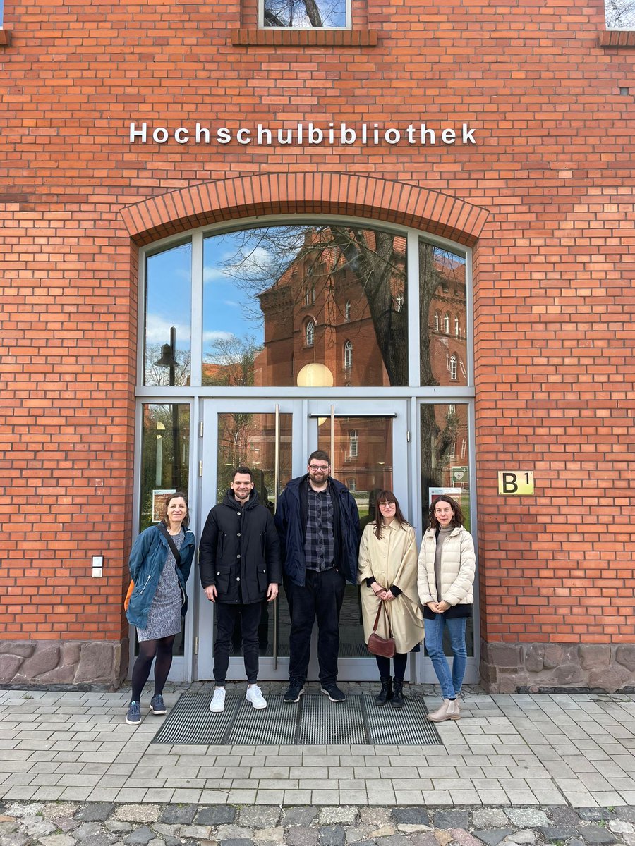 Gestern konnten wir die <a href="/TH_Brandenburg/">TH Brandenburg</a> vor Ort besuchen und spannende Einblicke in die Arbeit der #Hochschulbibliothek erhalten!

#OpenAccess