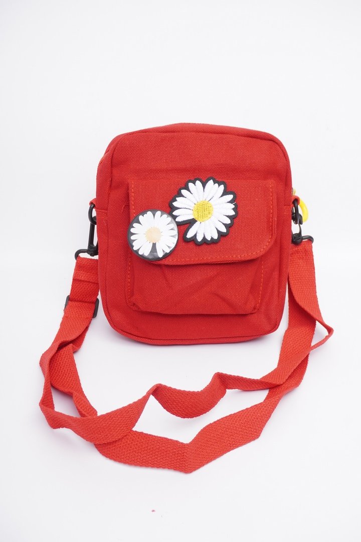 SHANG554's tweet photo. Name: Kids Cross Bag
Material: Canvas
Size: L;8W;7
Detail: Crossbody Bag Canvas All-match Shoulder Phone Sling Bag
It Can Hold Small items such as Mobile Phones, Tissues and Cosmetics.
The shoulder strap can be detached and adjusted
Retail Price: 1090 https://t.co/gkilGqLTJ9