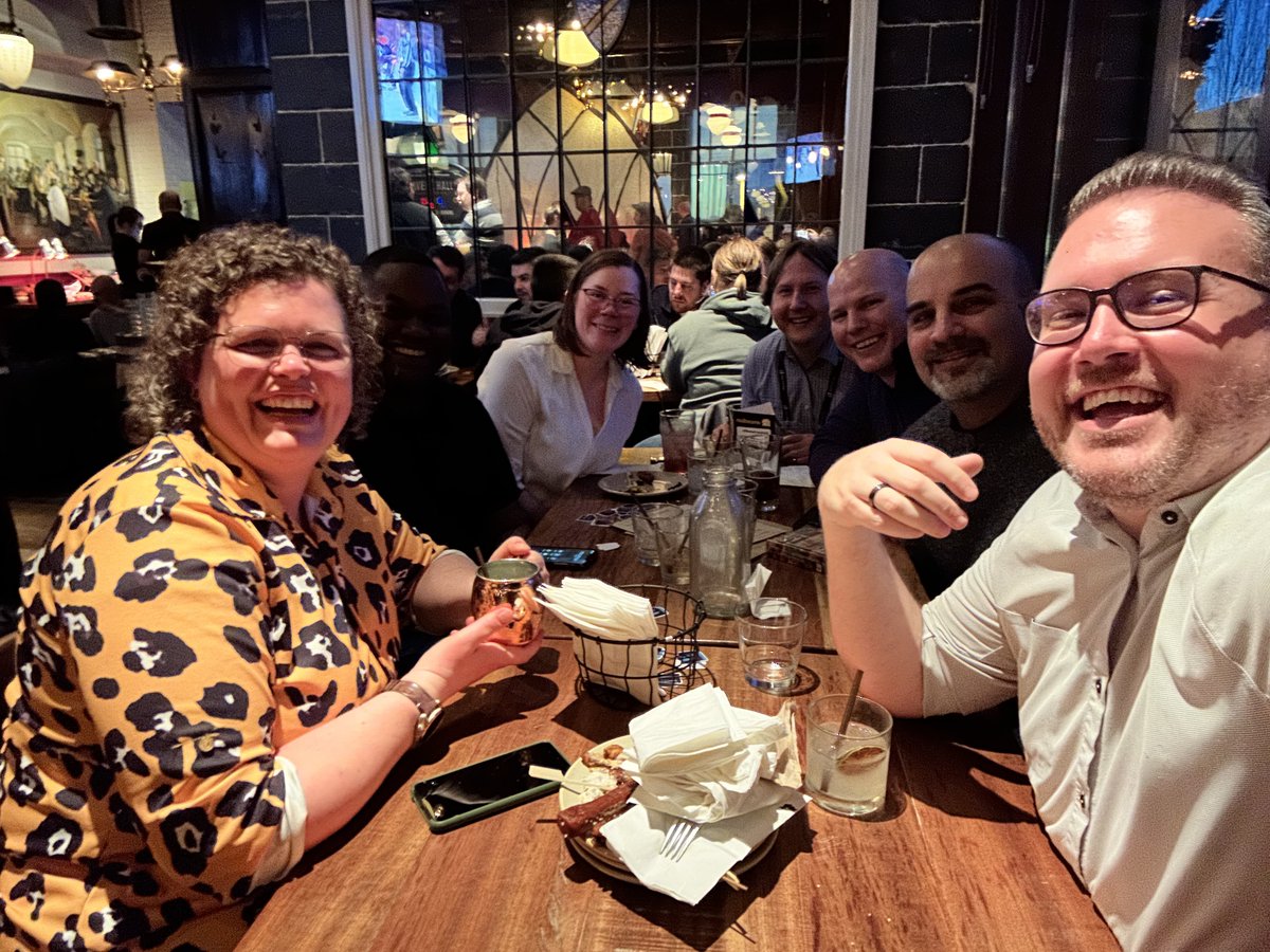 JonJLevesque's tweet image. My energy tank is getting low.. but the fullness of my heart is high as hell! #MvpBuzz #FlowFam #Mvpsummit