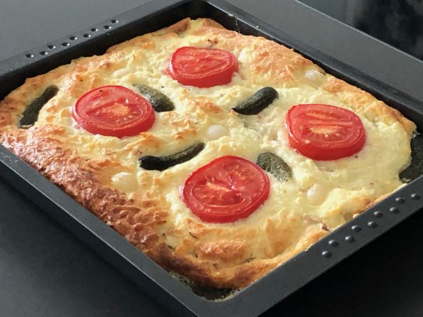 surpr_recipes's tweet photo. Walliser Käseschnitte
Walliser Käseschnitte is an easy and tasty vegetarian lunch with grated cheese and brown bread. Delicious after a good walk!
#gratedcheese #Käseschnitte #swiss #switserland #vegetarian #wallis #Walliser
https://t.co/n7xXhtZ7Rc https://t.co/Qq0UbDKqbS