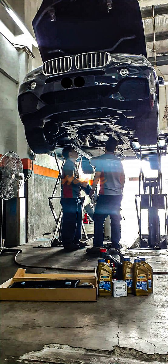 HanzAutoworks's tweet photo. BMW X5 F15 Hybrid

Regular oil service maintenance with spark plugs, front brake pads, oil leak fix of the turbo side hoses. Get it mended asap before your turbo runs dry from lack of coolant or oil supply. https://t.co/m7n645Yp5C
