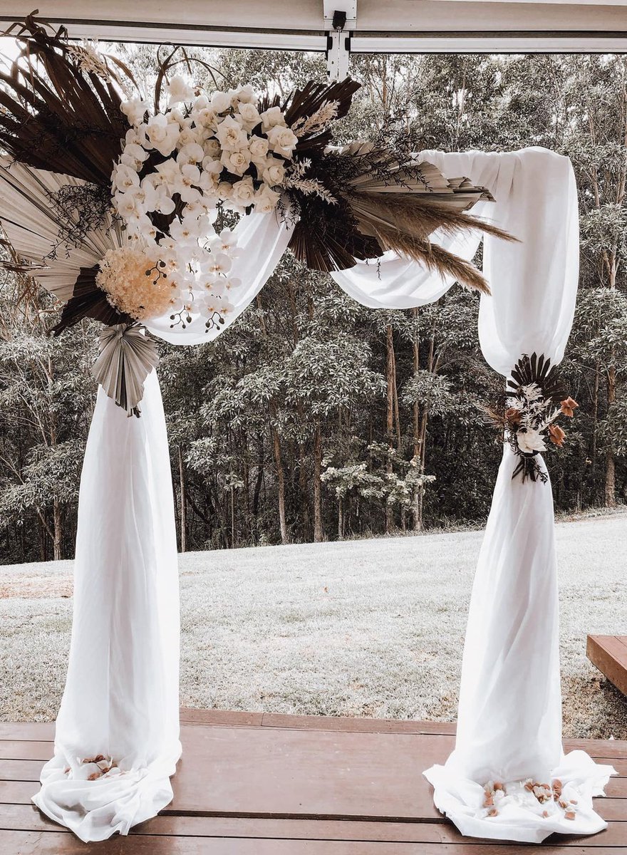 Tarnb66's tweet photo. How pretty is this?
Styled by Lavish Floral Design Gold Coast
at Austinvilla Estate.
#howpretty #floral #weddingflowers #goldcoast https://t.co/JPUMarTyw2
