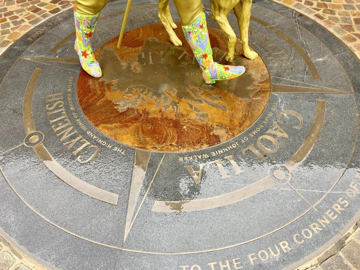 HScape_Surfaces's tweet photo. 🥃
#prima #porphyry #kobra #granite #brass #inlays #waterjet #polished #whiskey #distillery #visitorattraction 
#enhance #transform #artist #sculptor #graphicdesigner #environmentalbranding #interiordesign #wayfindingsignage https://t.co/RiQjkWew4G