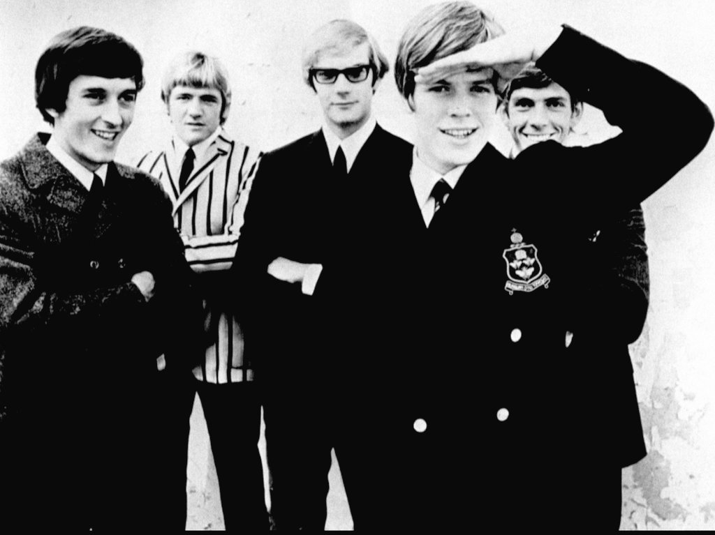 'Woke up this morning feelin' fine
There's something special on my mind
Last night I met a new girl in the neighborhood, oh yeah'
#HermansHermits