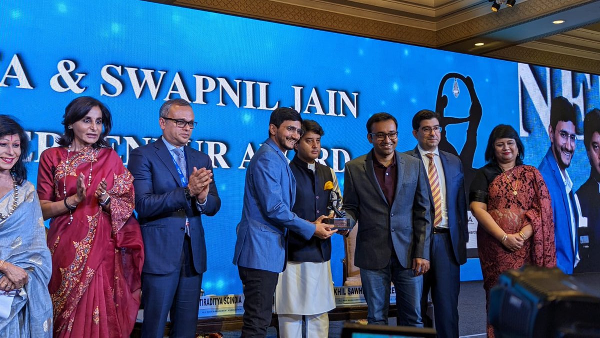 SatyaPr37943333's tweet photo. @OlaElectric @olaownerskerala Congratulations to @tarunsmehta &amp; @swapniljain89, Founders, @atherenergy for winning the Young Entrepreneur Award.The duo get the Award for being devoted to the cause of electric mobility &amp; designing &amp; building Ather Grid, a fast charging network,that is today across the country https://t.co/ZaHxdo9GG8
