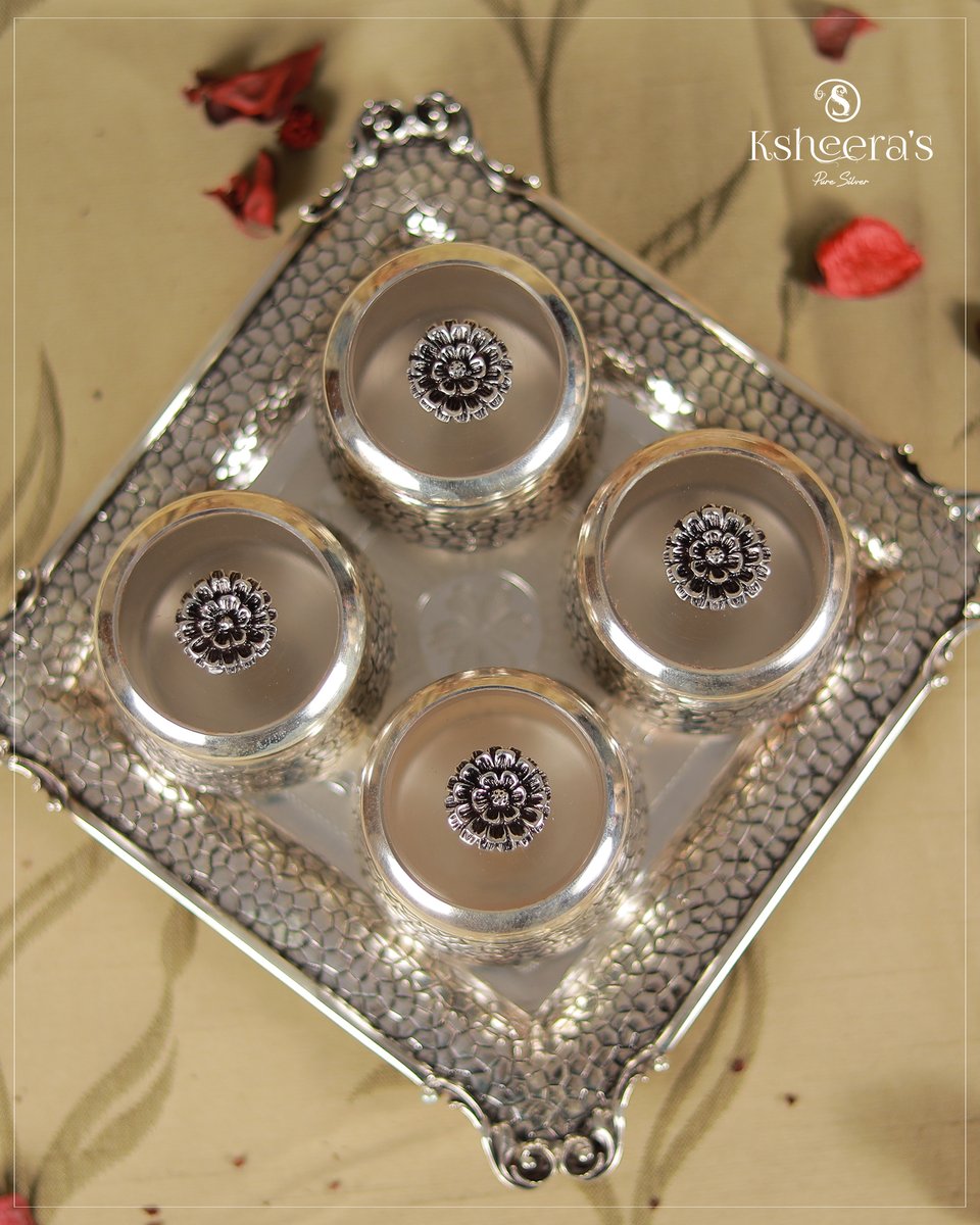 KsheerasJ's tweet image. With the right accessory, countless purposes can be served!

𝐊𝐬𝐡𝐞𝐞𝐫𝐚’𝐬 𝐒𝐢𝐠𝐧𝐚𝐭𝐮𝐫𝐞 𝐢𝐧 𝐒𝐢𝐥𝐯𝐞𝐫!!!

#silver #puresilver #plate #silverplate #pooja #poojaitems #silveritems #silverjewelry #silveraccessories #accessories #ksheeras #ksheeraspuresilver
