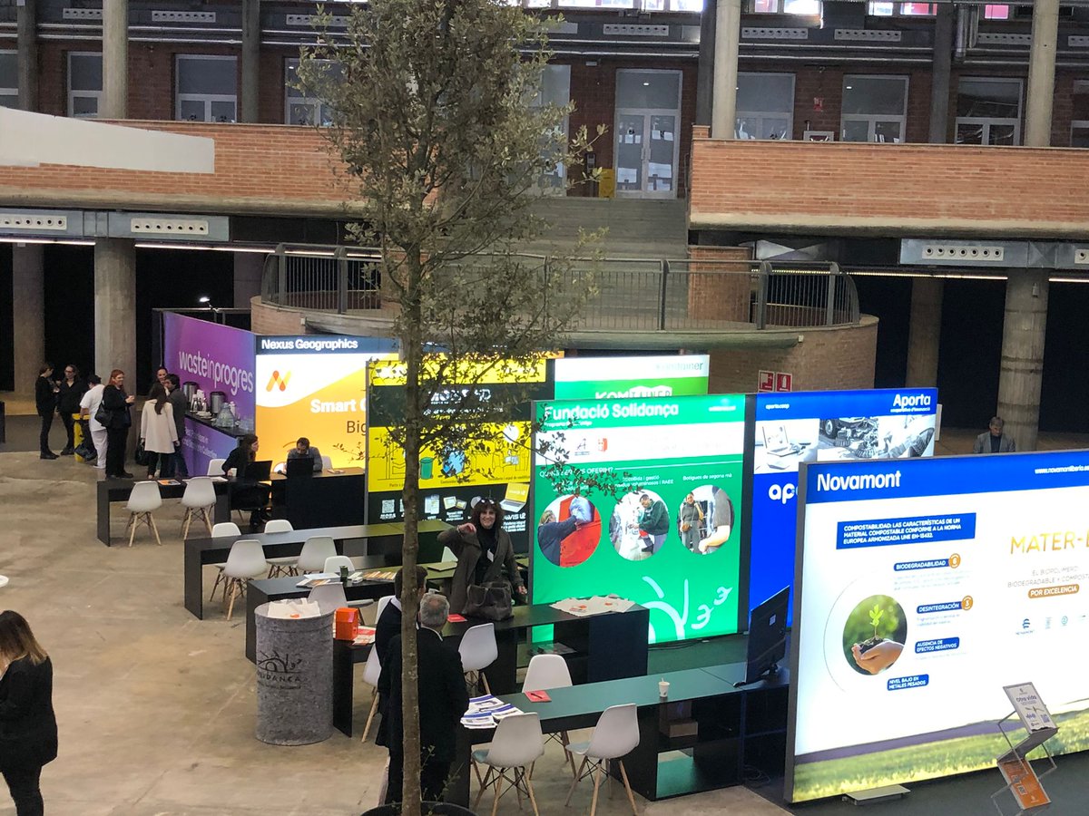 Solidanca's tweet photo. 💪Tercer dia participant al @wasteinprogress 2023!

▶️Recorda que avui a les 14:50, la @lanativi, cap de l'àrea de medi ambient de l'entitat realitzarà una ponència a l'espai Innovation Lab

✅T'esperem!

🤝Seguim fomentant el treball en xarxa compartint experiències! https://t.co/g9eYaYCkVt