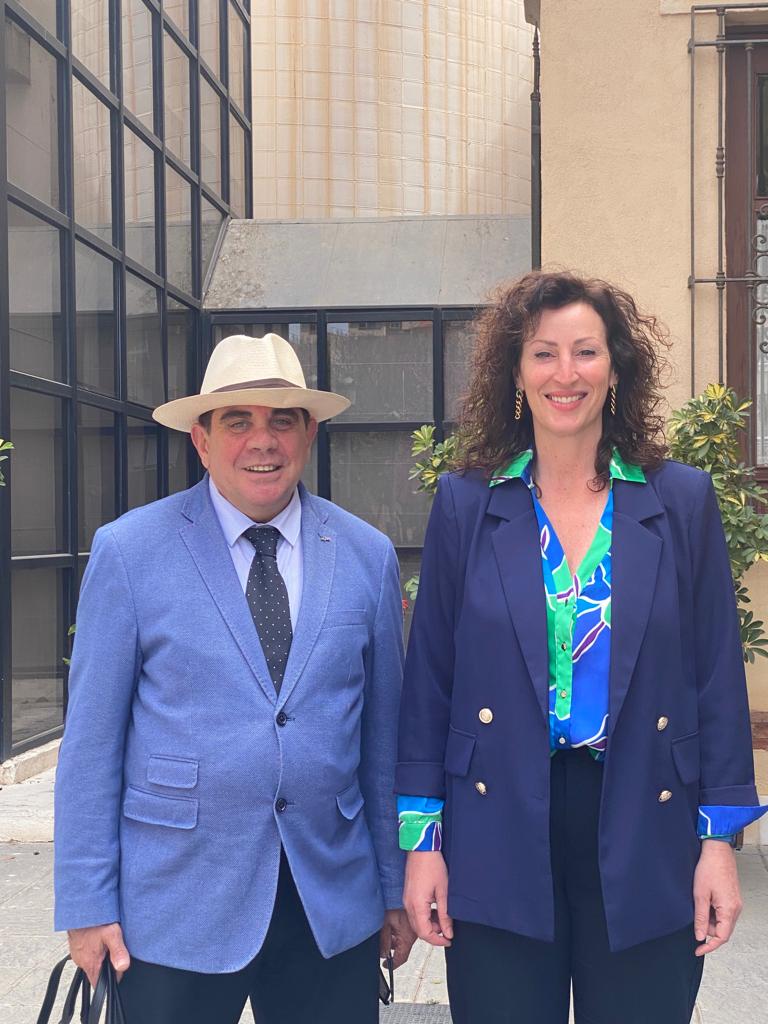 uimunicipalista's tweet photo. La Alcaldesa de Almería @Mar_del_MarVaz en su calidad de vicepresidenta #UIM se reunió con el SG de nuestro organismo @fecabla 

En nombre del #municipalismo de #Iberoamérica agradecemos la siempre generosa colaboración de @aytoalm 

La nota en nuestra web https://t.co/UWmDCNWsoT https://t.co/CDd8sj74bl