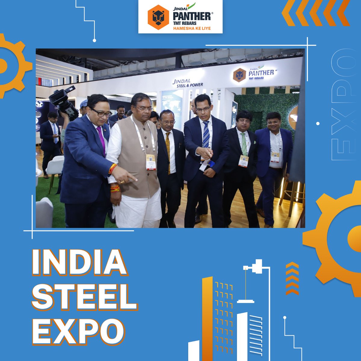 JindalPanther's tweet photo. Sh. Faggan Singh Kulaste, Hon’ble Minister of State, Ministry of Steel & Rural Development & Sh. Nagendra Nath Sinha, Secretary, MoS with Jindal Panther team at #IndiaSteelExpo.
#JindalPanther #HameshaKeLiye #BuildingStrongIndia #IndiaSteel2023 https://t.co/sUU40SxeLw