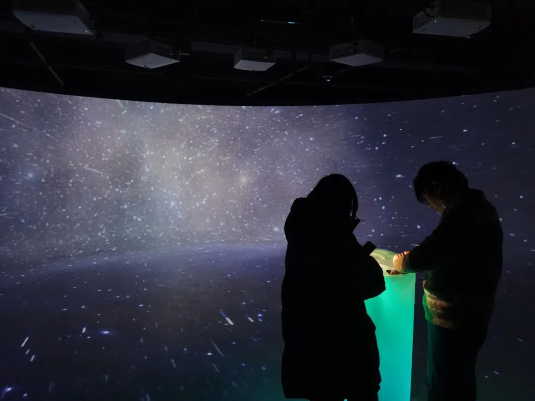 hecoos2018's tweet image. #hecoos #projection #LED #event #immersive #exhibition