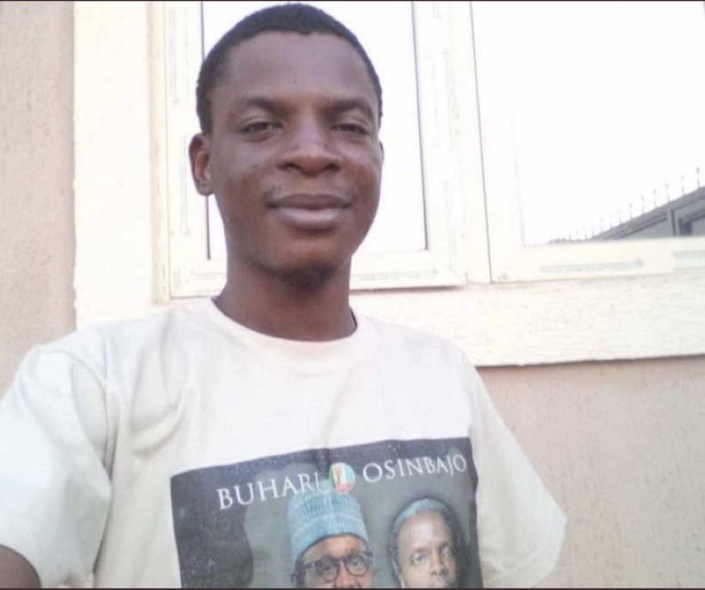 KadunaResident's tweet photo. 8 years difference - Still lacks: proper education, lacks a plan for his future, wealth without enterprise. All he knows is tweet about Buhari for 8 years. 

These are the type of people we engage here - empty vessels no substance. Now imagine this type of empty Almajiri boy can’t keep Peter Obi out of his mouth? Peter Obi is the man your future generation cannot be for 1000 years