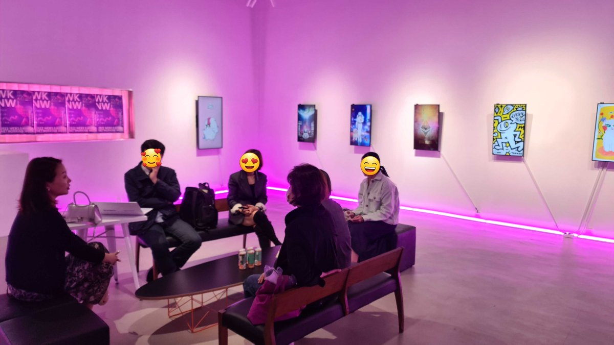 DCENTWALLETS's tweet photo. Today is the first day of the D’Cent & Wepin NFTFriends days. Great to discuss with NFT artists and visitors about NFT.
Couldn’t make it? Come join us tomorrow afternoon for those in Korea (서울시 강남구 언주로 702, 2층 STAN by B)
#NFT #NFTCommuntiy #crypto #AllInOneCard #nftart https://t.co/b0UcwpLnY2