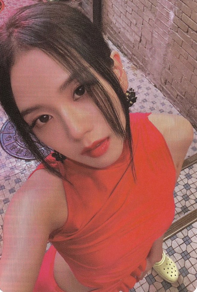 jisoo pics tweet media