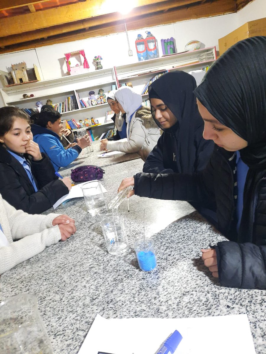 KayanyLebanon's tweet photo. Unlocking the wonders of science with our latest experiment! 🧪💡 Our young chemists in grade 7 are exploring the fascinating world of diluted and concentrated solutions. Join us in our mission of Saving a Generation Through Education

#donate #support #DoSomething https://t.co/THSW7J3RCr