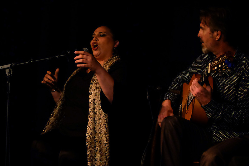 FlamencoExpress's tweet image. @FlamencoExpress #visitingartist #archives #flamenco Nati Garcia #cantaora &amp;amp; Chris Clavo #guitarist #Spain #London photo Rob Kenyon @Biginabox