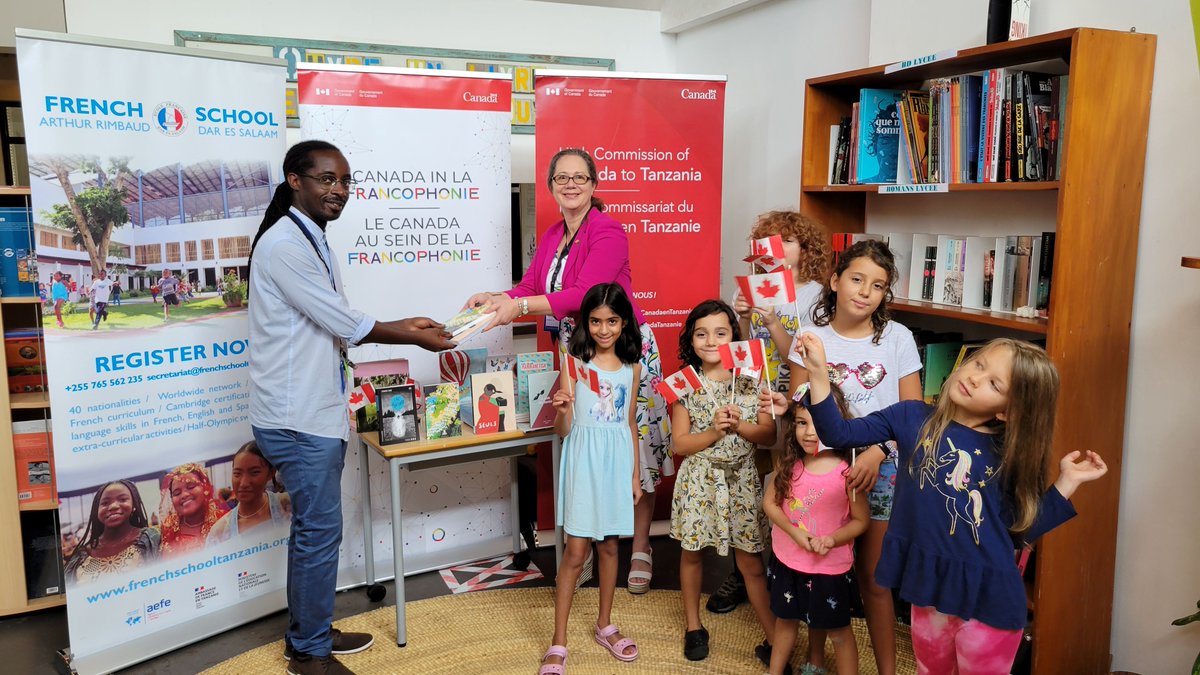 🇨🇦 has a vibrant Francophone literary culture. @CanadaTanzania donated books by Canadian award-winning authors #GGBooks to the French School Arthur Rimbaud, our partner in promoting French culture and generous host of this year’s annual #francophonie football tournament in Dar.