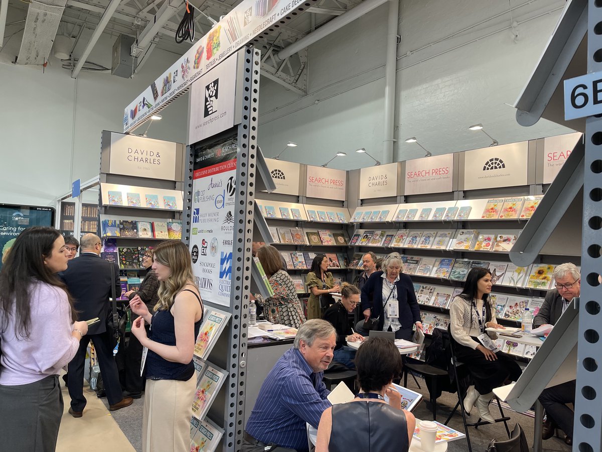 Search Press Circle tweet media