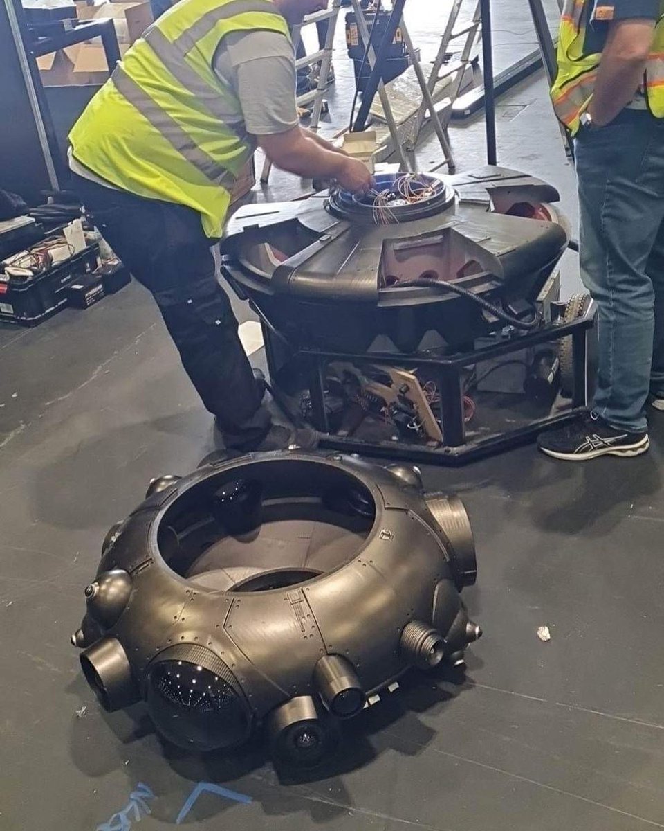 esun3dfilament's tweet photo. Star Wars Celebration in London, the UK's only full-sized Probe Droid. All built with eSUN PLA+ from @3DFilaprint by @norwich_droids
Looks super-duper Amazing😉
.
.
#3dfilaprint #probedroid #starwarscelebration2023 #starwars #droidbuilder https://t.co/pZqVTo4NA2