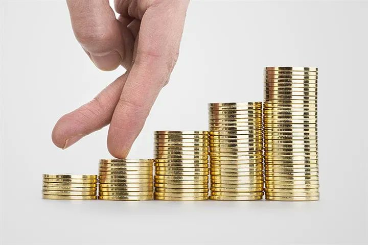 yicaichina's tweet photo. China’s foreign direct investment in actual use rose 4.9% to CNY408.45 billion in the first quarter from a year ago, the commerce ministry said today. The number of newly established foreign-invested enterprises jumped 25.5% to over 10,000 in the period. https://t.co/C4dyFPmMwx