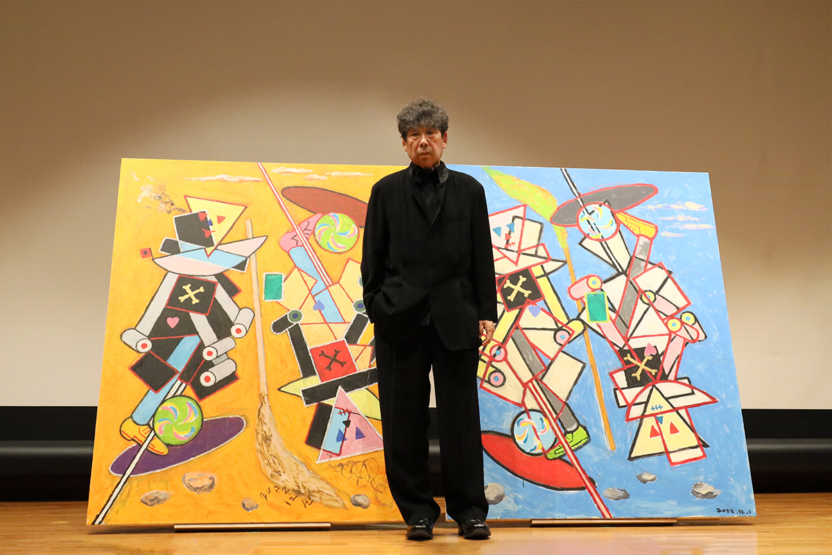 TNM_PR's tweet photo. 本日、「#横尾忠則　寒山百得」展の報道発表会を行いました。現代美術家・横尾忠則(@tadanoriyokoo)が「#寒山拾得」を独自の解釈で再構築した「寒山拾得」シリーズの完全新作101点を一挙初公開する展覧会です。

会期:2023/9/12(火)～12/3(日) 表慶館

https://t.co/zMuSc5bHbM https://t.co/WTl3GljD82