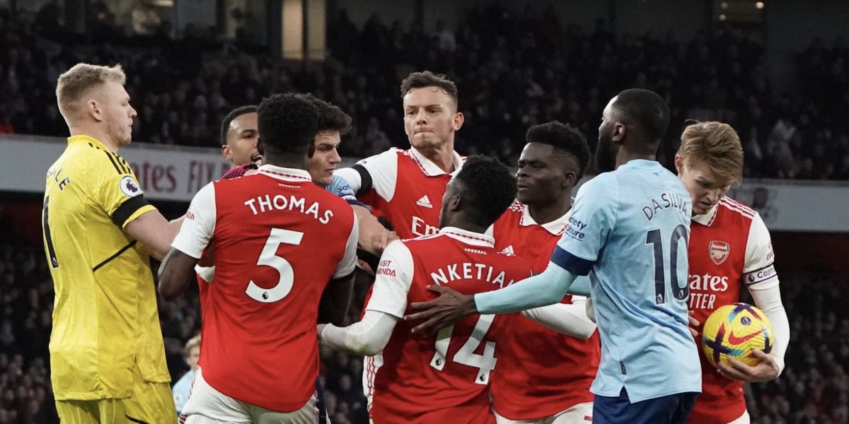 Arsenalnewschan's tweet photo. 🗣️Thierry Henry with some advice for #Arsenal: “From the Arsenal point of view, since the beginning of the season, I have been talking about emotions. You don’t win a title on emotions – you win cups – because its one game, then one game.

“38 games – you can’t be too emotional about it, but you’ve seen recently how emotional we’ve been. So far, we were not expected to be there. You still have hope, we’re still ahead, Man City still have to win games to get ahead of us. It is still there in front of you, but get rid of the emotional part of the game.”