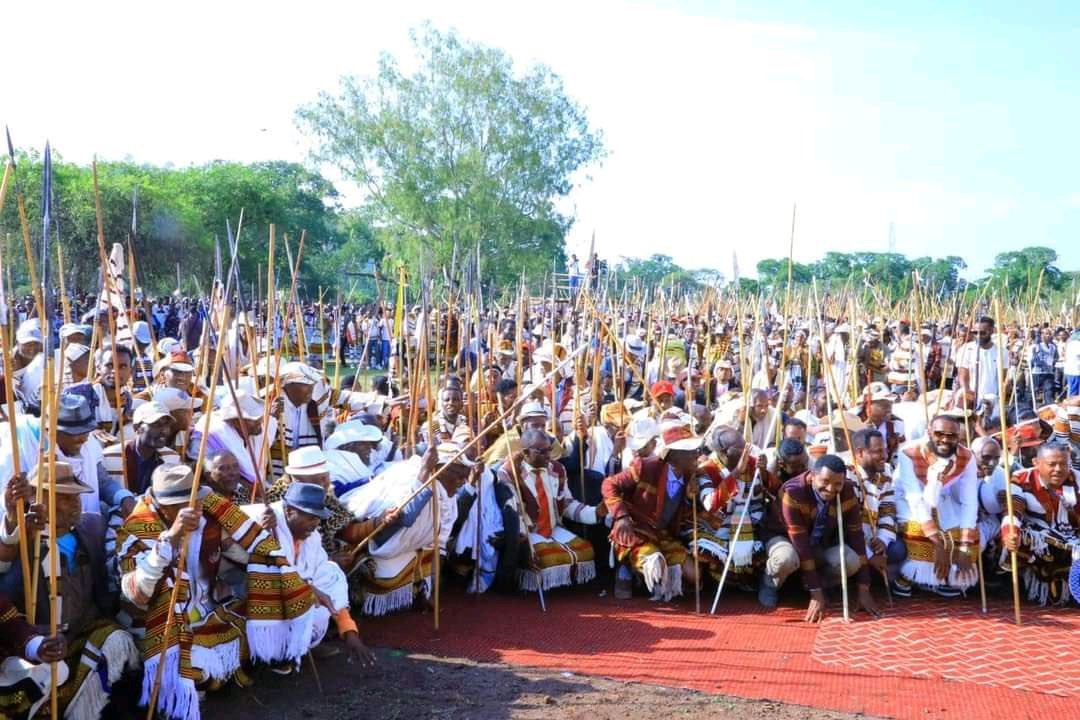 shallesharif's tweet photo. እንኳን ለሲዳማ ብሐር ዘመን መለወጫ ፍቼ ጫምበላላ በዓል በሰላም አደረሳችሁ። 'አይዴ ጫምበላላ'

𝑨𝒚𝒊𝒅𝒅𝒆 𝑪𝒂𝒎𝒃𝒂𝒍𝒂𝒂𝒍𝒍𝒂, 𝑺𝒊𝒅𝒂𝒂𝒎𝒂 𝑪𝒂𝒎𝒃𝒂𝒍𝒂𝒂𝒍𝒍𝒂, 𝑰𝒕𝒊𝒚𝒐𝒐𝒑𝒉𝒊𝒚𝒂 𝑪𝒂𝒎𝒃𝒂𝒍𝒂𝒂𝒍𝒍𝒂‼ https://t.co/g3EeXTrwCO
