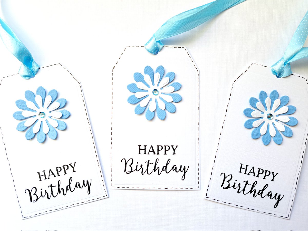 shiningbrightar's tweet image. We have a selection of handmade luxury gift tags available via our website. Perfect finishing touch for any present...

etsy.com/uk/listing/143…

#gifttags #handmadetags #cats #sunflowers #floralgifttags #craftideas #wrappingandtags #shiningbrightarts #smallbusiness #cheshire