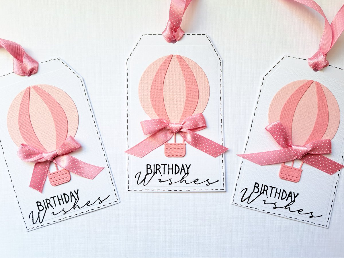 shiningbrightar's tweet image. We have a selection of handmade luxury gift tags available via our website. Perfect finishing touch for any present...

etsy.com/uk/listing/143…

#gifttags #handmadetags #cats #sunflowers #floralgifttags #craftideas #wrappingandtags #shiningbrightarts #smallbusiness #cheshire