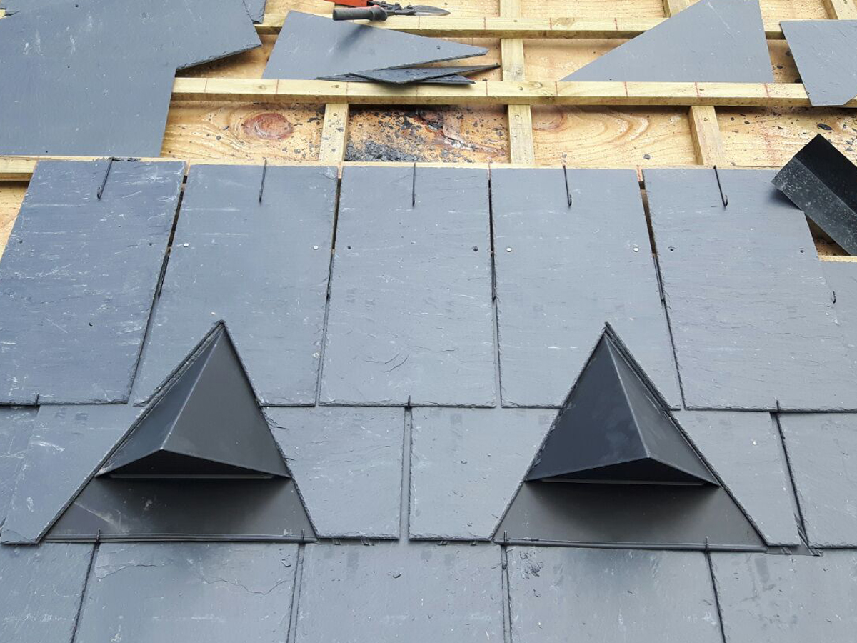 material_alcupi's tweet photo. #BEATAS// Respiradores para cubiertas de pizarra. Varios modelos. Ventilación para #Tejados para evitar la formación de humedades. Venta online: https://t.co/WDE5wxbUP5
📦 Envío a toda España 
📞 988320844 - 650192240
#construcción https://t.co/ZXVu8DnBsM
