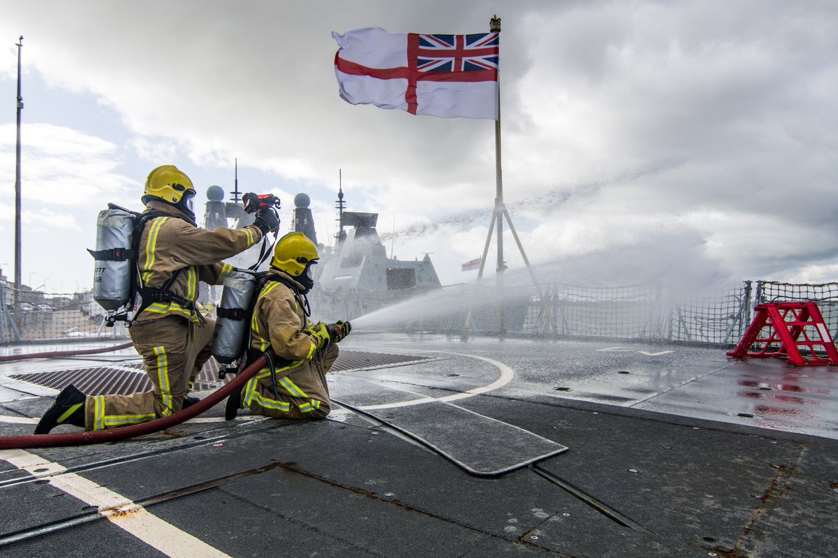 Hms Montrose On Twitter A Final Farewell To Our Affiliates Previous