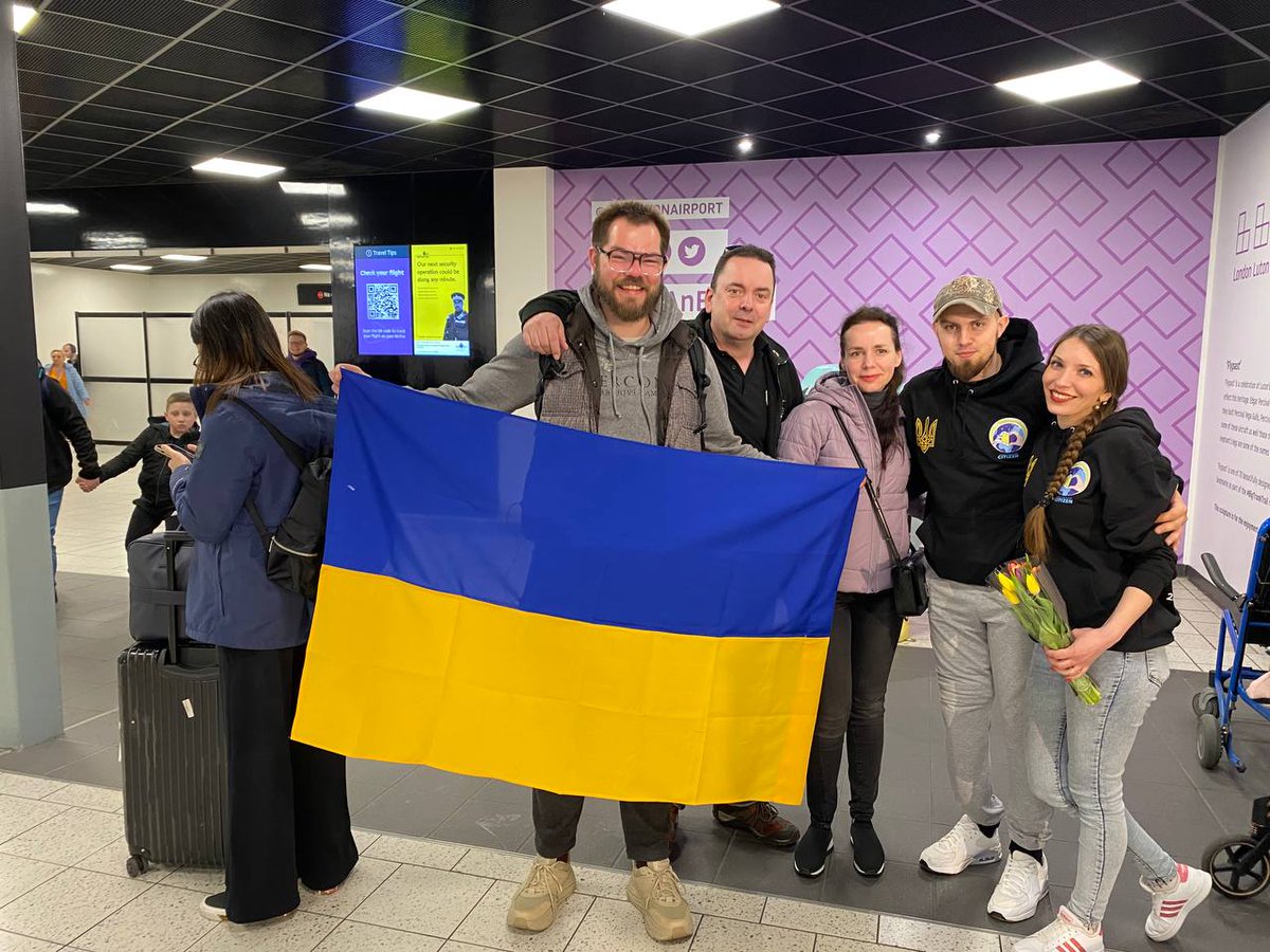 MaksymHor's tweet photo. Roman Kashpur - Ukrainian fighter has arrived at London to run the marathon on a prosthesis #LondonMarathon #londonmarathon2023 #Ukraine 
When: on April 23 
Відбудеться 23-го квітня 

Support together! 
Підтримаємо разом!
https://t.co/LaOHuHXcVn https://t.co/c6RTW6UefT