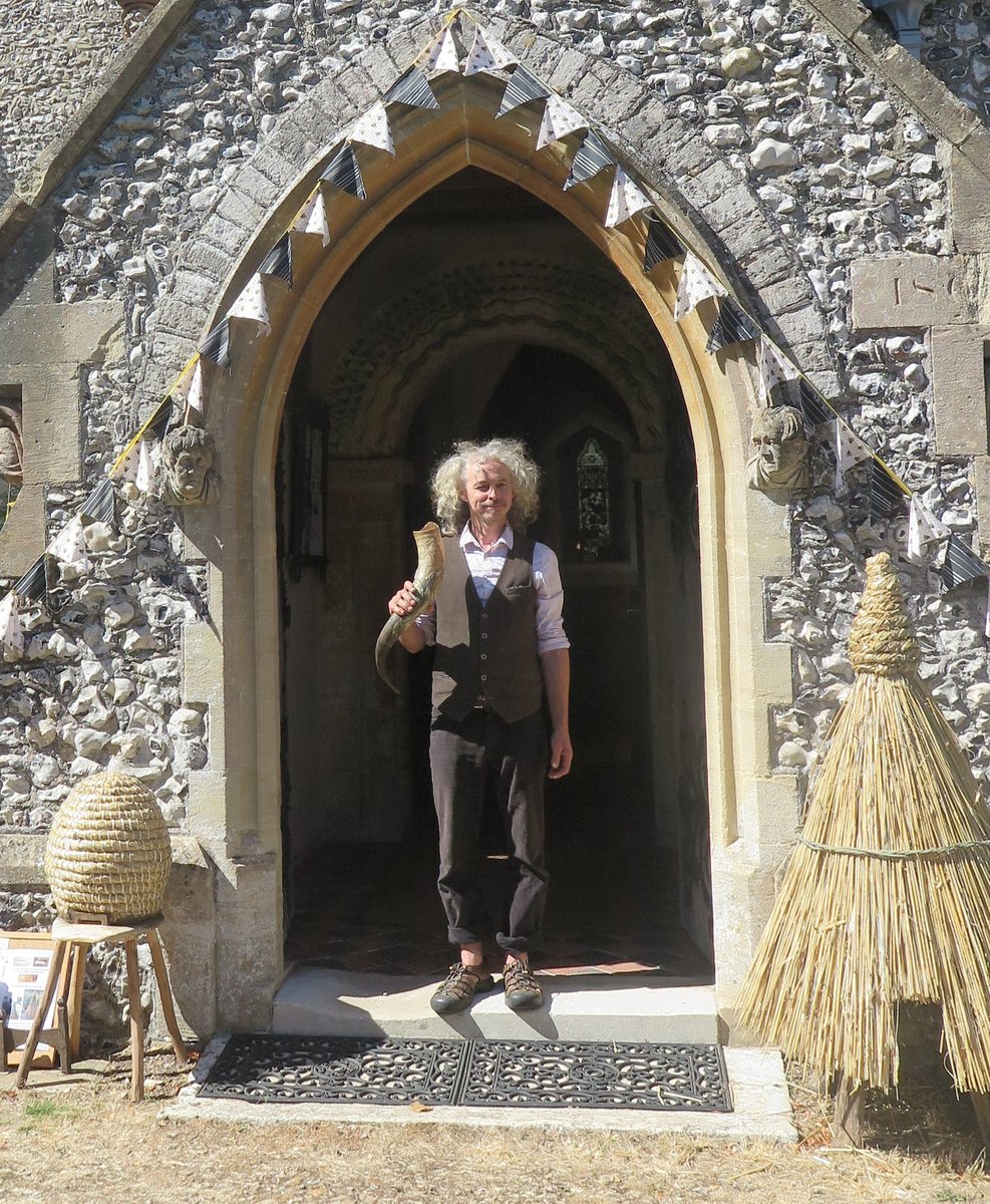 BeeCraftMag's tweet photo. Don't miss Chris Park's BeeCraft-sponsored lecture on Rev Charles Butler at BBKA Spring Convention, Saturday 2pm.
Here's Chris with #skeps at Butler's Wootton St Lawrence church, Hants, where the quadcentenary of Butler's The Feminine Monarchie will be celebrated in August. https://t.co/F1QxWbPEmD