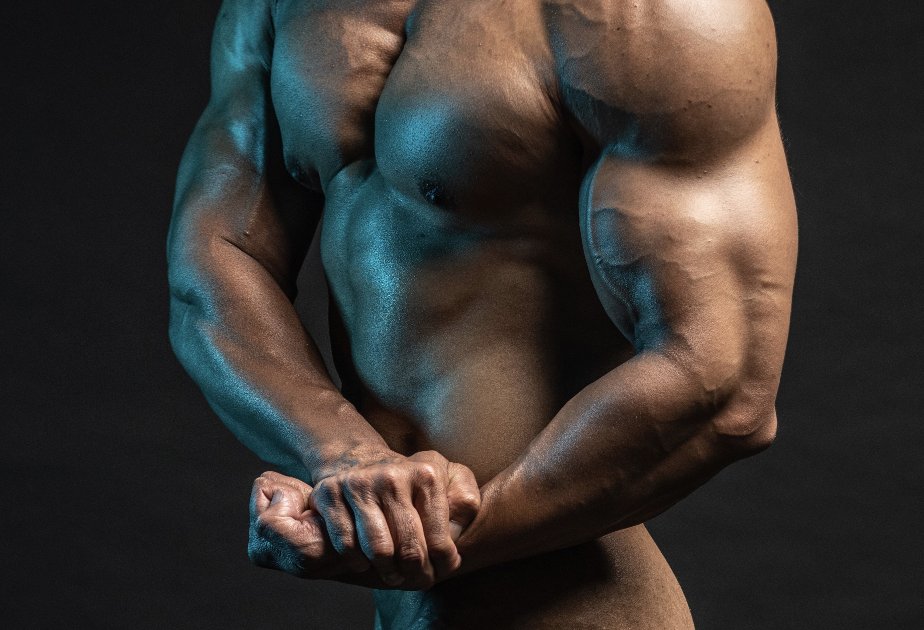 Desi Hunk 89 tweet media