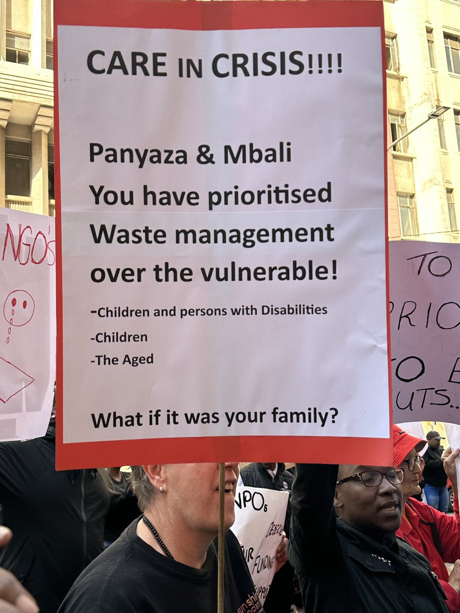 RefiloeNtsekhe's tweet photo. NPO’s for Older Persons, Persons with Disabilities, CYCC’s (Orphanages)  &amp; HIV/ AIDS picketing for continued funding outside the Department of Gauteng Social Development. MEC’s staff have closed the door and won’t listen! https://t.co/lBge0zpkkQ