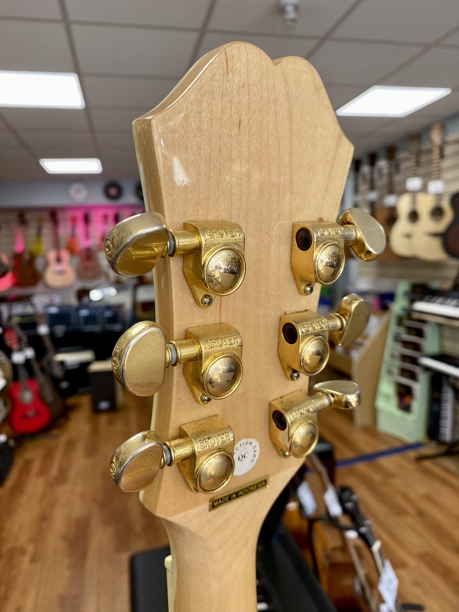 BridgendMusicSt's tweet photo. 2014 Pre owned Epiphone EJ200 sce £299. 
#epiphone #guitar #bridgend #bridgendmusicstore https://t.co/dytTpa7O0I