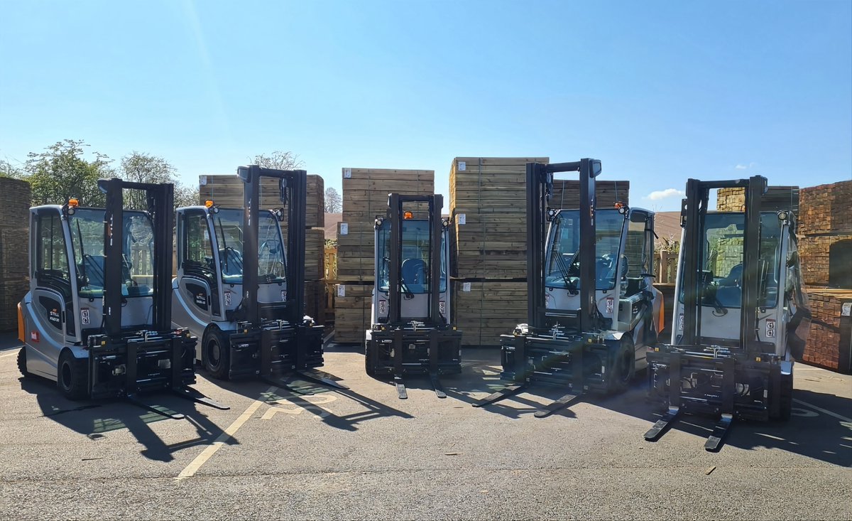 AJScottLtd's tweet photo. The big guns have arrived! Delighted to have the new electric forklift fleet completed with the arrival of the 5 tonne lifters! https://t.co/BOmtQg8W5n