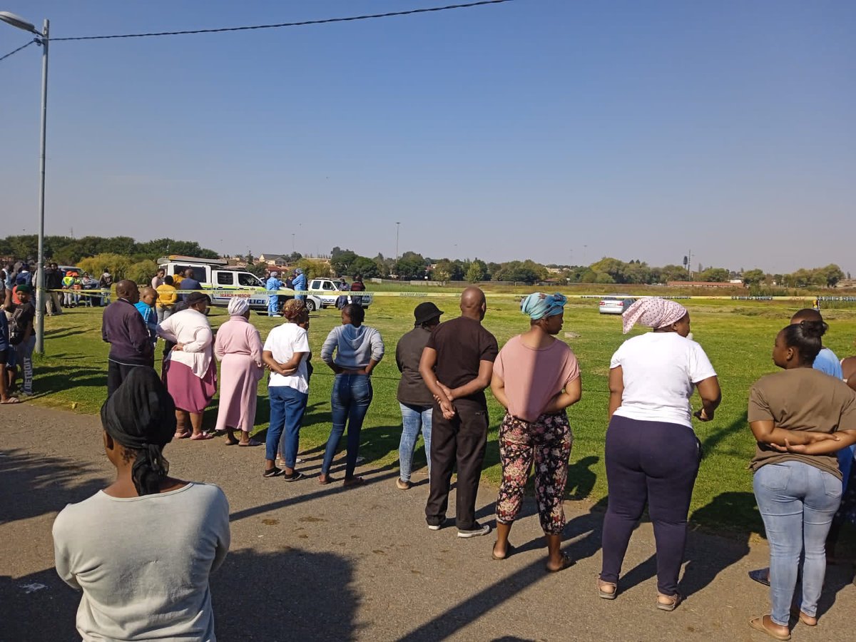 jozifm's tweet photo. [Just-In] Jozi FM News has learned that two young boys aged 5 and 6 years old who were reported missing last night in White City have been found brutally murdered on Thursday morning. The bodies were discovered by community patrollers. #JoziFmNews MM https://t.co/75Dhxc5y2g