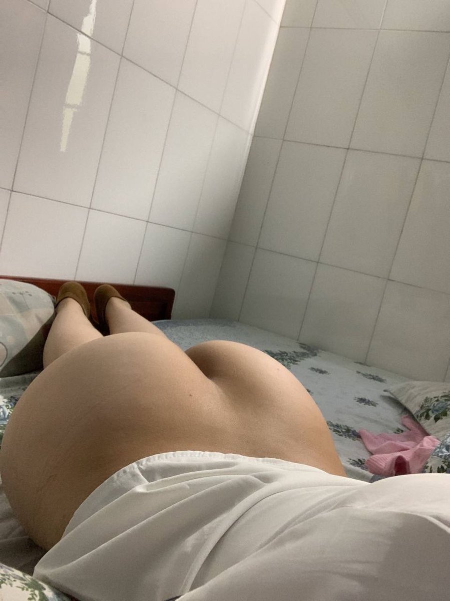 XM_dan_'s tweet photo. 最近没约夫妻，在谈恋爱

亲爱的学妹，这屁股就适合我狠狠的撞她，有学妹陪我最近就没精力约夫妻咯 https://t.co/VJAby2YMvr