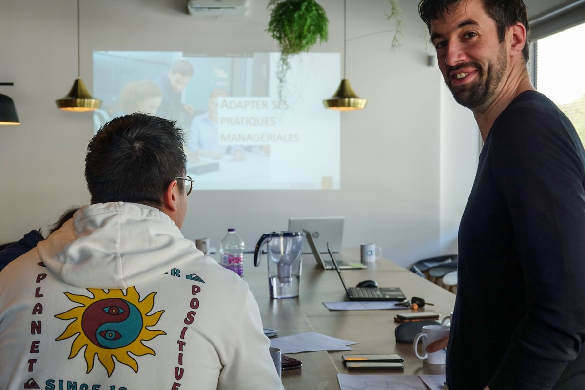 AtlantiCing's tweet photo. #ACIcampus | Journées formation pour nos managers 🎓

Nos managers se sont réunis au sein notre siège nantais pour suivre 2 jours de formation sur les fondamentaux du #management 👌

L’occasion de passer un moment convivial et instructif pour nos équipes 😊 https://t.co/GVpjokcuRz