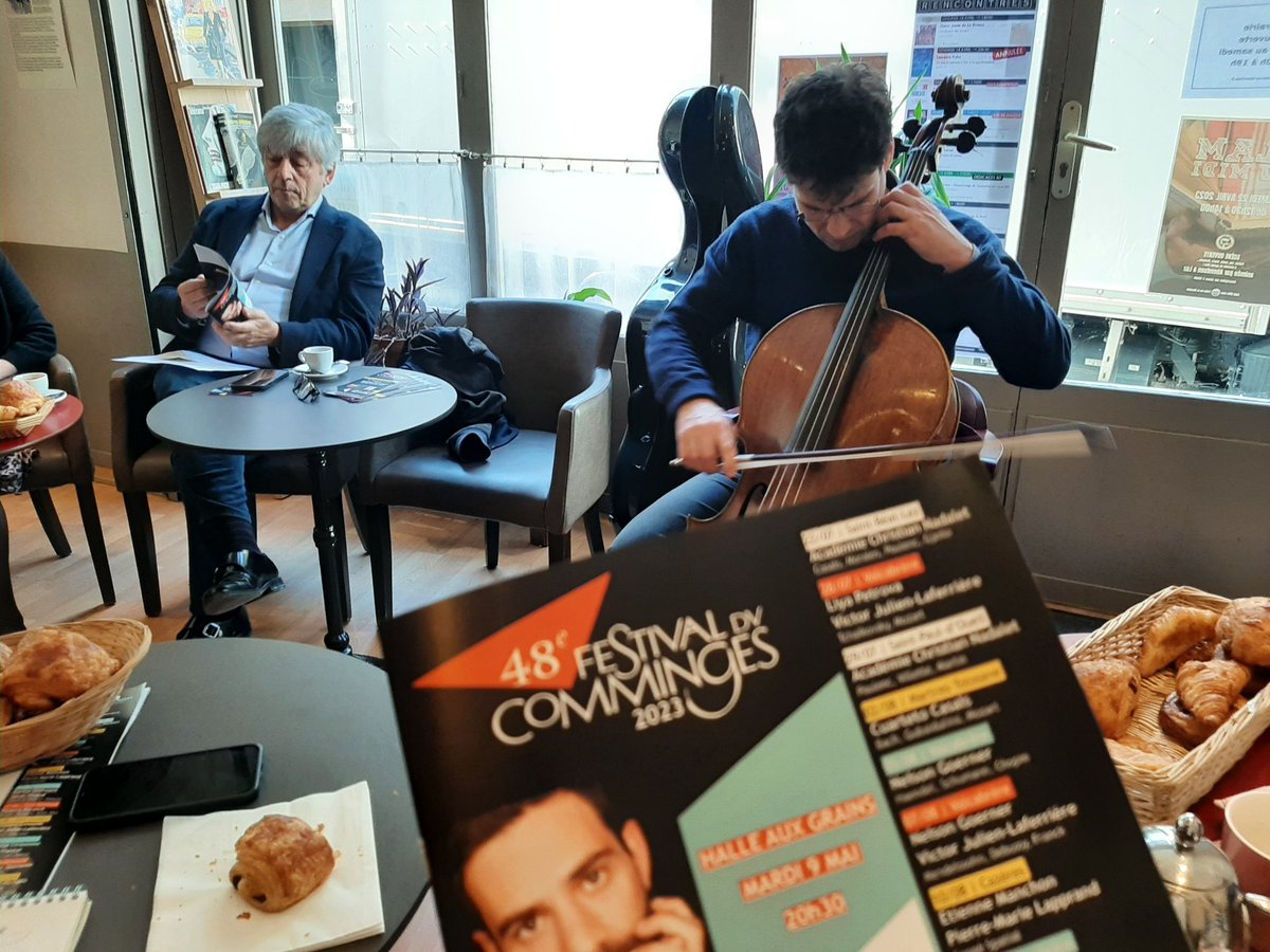 nlacomme31's tweet photo. LE FESTIVAL DU COMMINGES 🎵 est un joyau touristique qui magnifie le Comminges et les Pyrénées, introduit @Didiercujives pour la conférence de presse de cette 48e édition, en présence de Victor Julien-Laferrière au violoncelle #culture #musique #classique #orgue https://t.co/m2bxhLEIfU