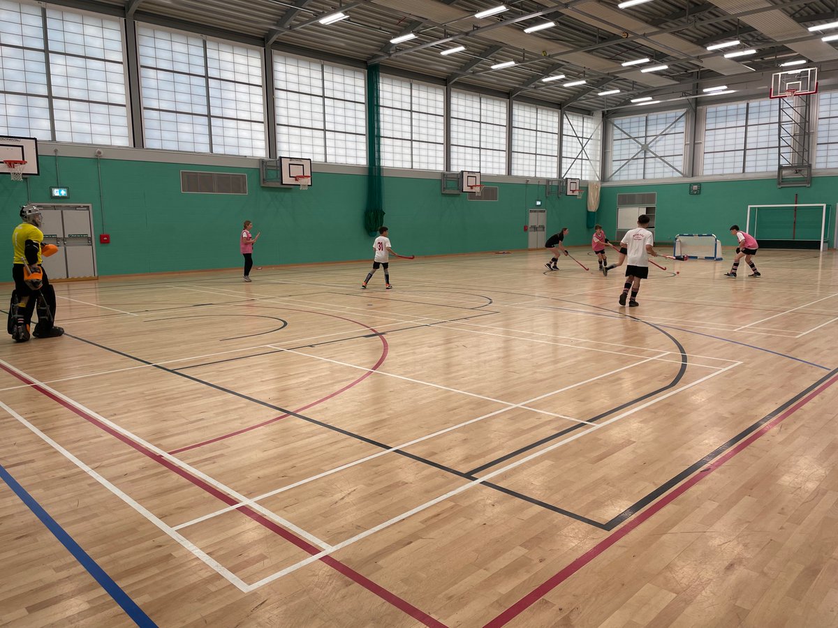 BorlaseHockey's tweet photo. The summer term has well and truly started!
Three indoor teams played their final matches in the @sport101 indoor league on Monday!
And the U12s, U13s and U14s were in early again on Wednesday morning for S&C and the penultimate indoor session!
#greatweather #greatnumbers https://t.co/nKZ947jozx