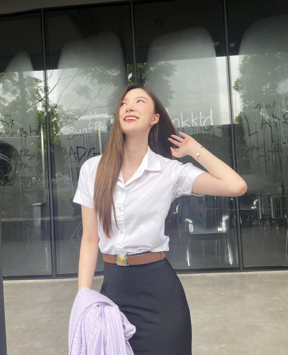 xrin44817238201's tweet photo. การเงินมีปัญหา ใส่ชุดนักศึกษาไปหาใครได้บ้างคะ😂🤍
รีทวิตส่งคลิปเย็ดคาชุด💕 https://t.co/KOpfXuxeD4