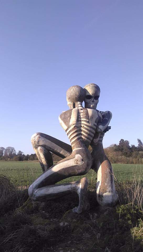 SimplyPaul's tweet image. Some unusual art I visited while #Geocaching a while ago. Then an #AdLab stage appeared there too so I happily went back to be weirded a second time.