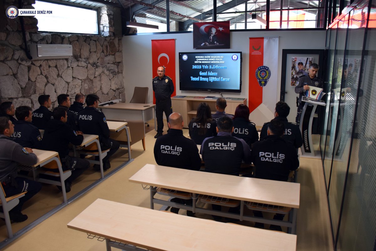 DenizPem's tweet photo. 2023 yılı. 3.Dönem Gemi Adamı Temel Branş Eğitimi Tamamlandı https://t.co/tE3MphuwMK