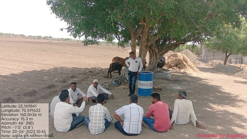 chavdaashvin4's tweet photo. આજ રોજ પ્રાકૃતિક કૃષિ અભિયાન અંતર્ગત ગામ-ચાંદલી અને પીપરડી  તા.-લોધીકા ખાતે ખેડૂત તાલીમનું આયોજન કરવામાં આવ્યું @RajkotDdo @CollectorRjt  @DaoRajkot @Gramsevak1972 @Guj_Gramsevak @LodhikaTdo @RaghavjiPatel @RasikRa91002385 @Dhaval_R_C https://t.co/tcZwTCNS8H