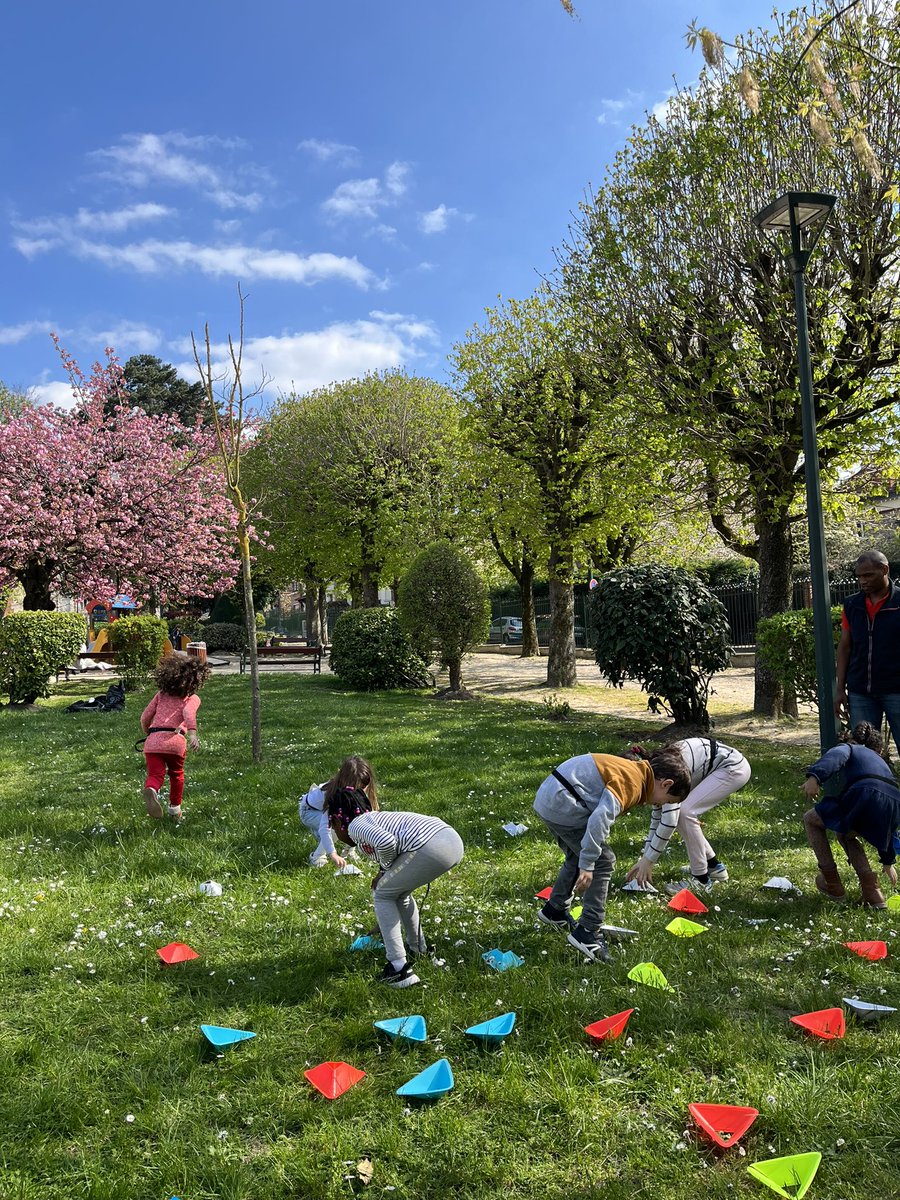 TeteBots's tweet photo. Dimanche dernier, nous avons organisé pour les 6 ans de Clarisse un #anniversaire unique et #personnalisé 🥳6️⃣ sur le thème des #codeurs !💻🤖Si vous souhaitez en savoir plus sur nos #formules d’anniversaire et vous inscrire, rendez-vous sur https://t.co/yhRCx2VkWO 
À bientôt😊 https://t.co/JuJ5eDgZMd