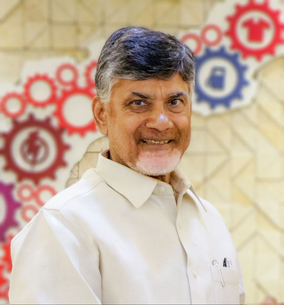 అకుంఠిత దార్శనికుడు, నవ నిర్మాణ నాయకుడు శ్రీ నారా చంద్రబాబు నాయుడు @ncbn గారికి జన్మదిన శుభాకాంక్షలు 💐🙏🏻💐