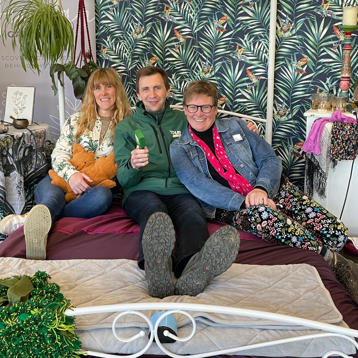 We welcomed Pete from Your Harrogate to the stage this morning, Thankyoooou! @yourharrogate @HarrogateFlower #humangardener #beinghuman #radio #yourharrogate #harrogate #flowershow #harrogateflowershow